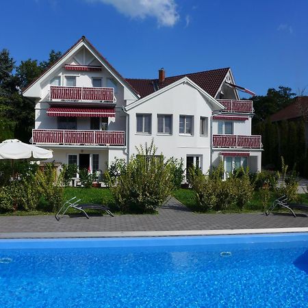 Villa Astoria Balatongyörök エクステリア 写真